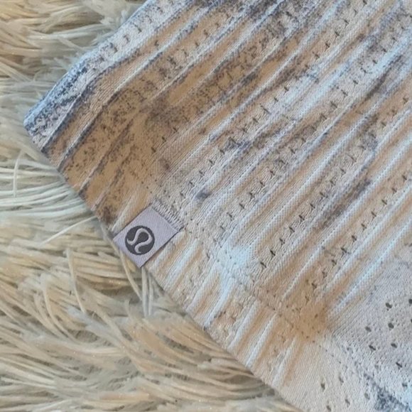 Lululemon Train to Be Short Sleeve White / Luna - Picture 3 of 3